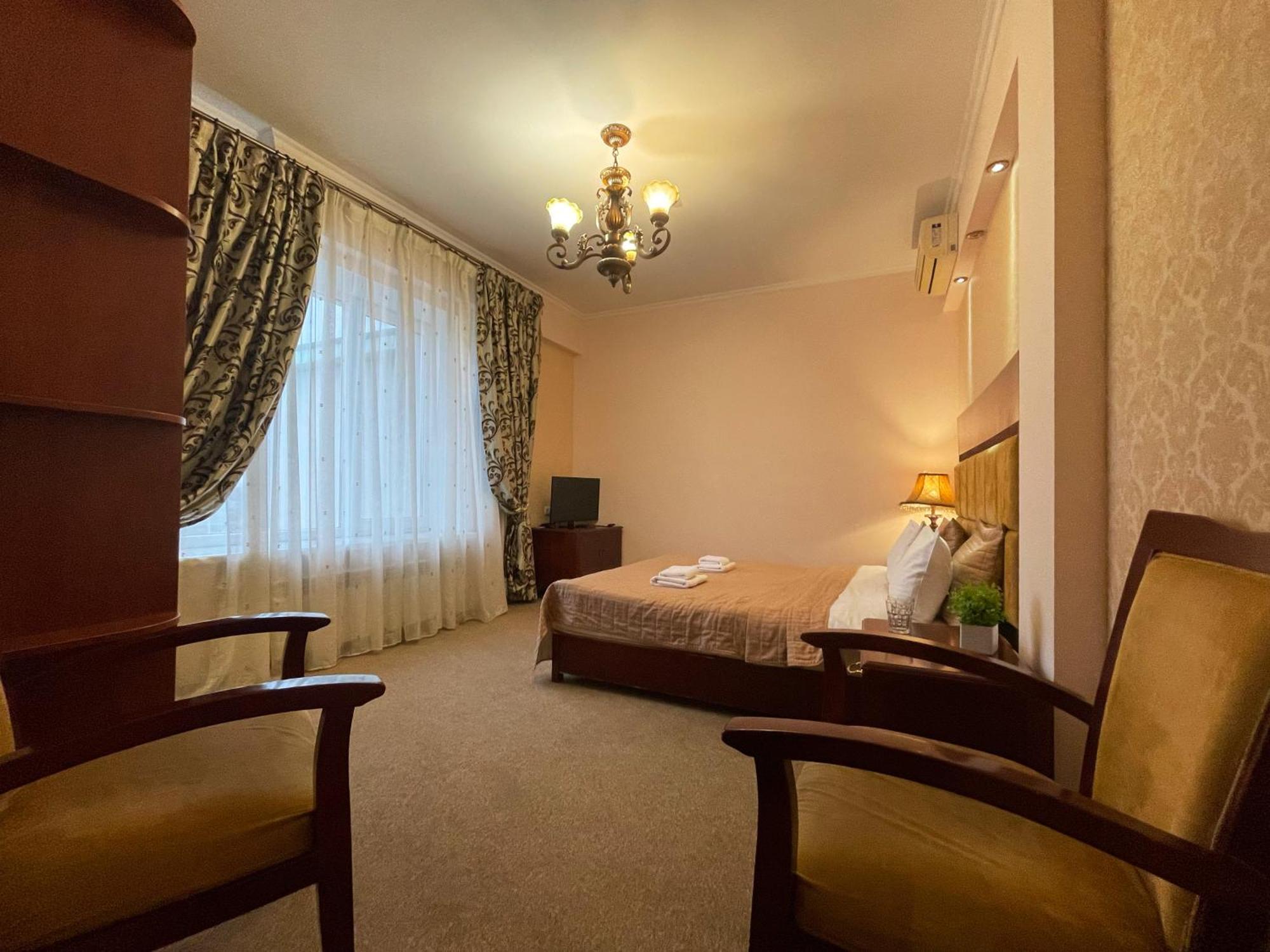 Hotel Київські Ночі Esterno foto