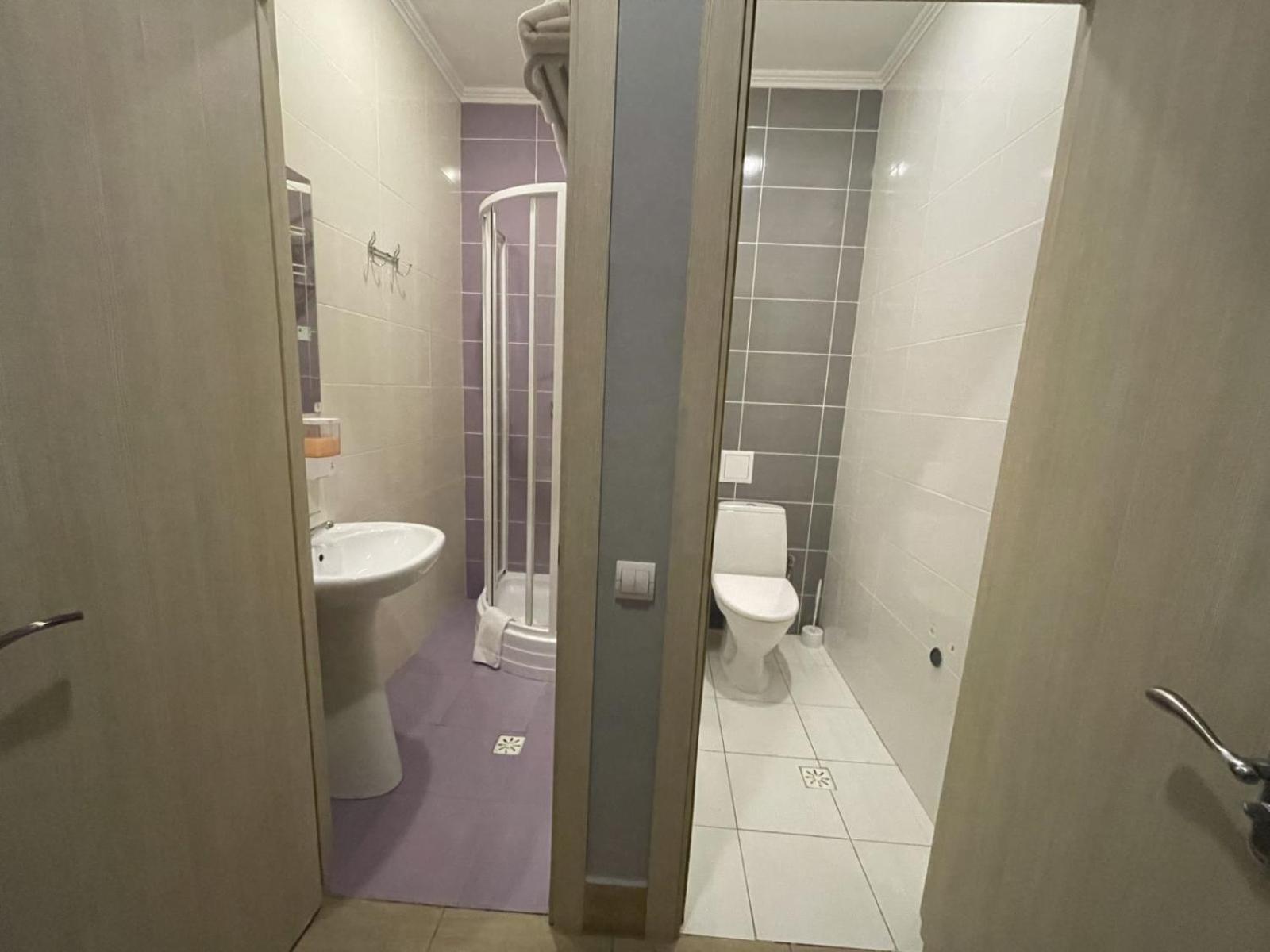 Hotel Київські Ночі Esterno foto